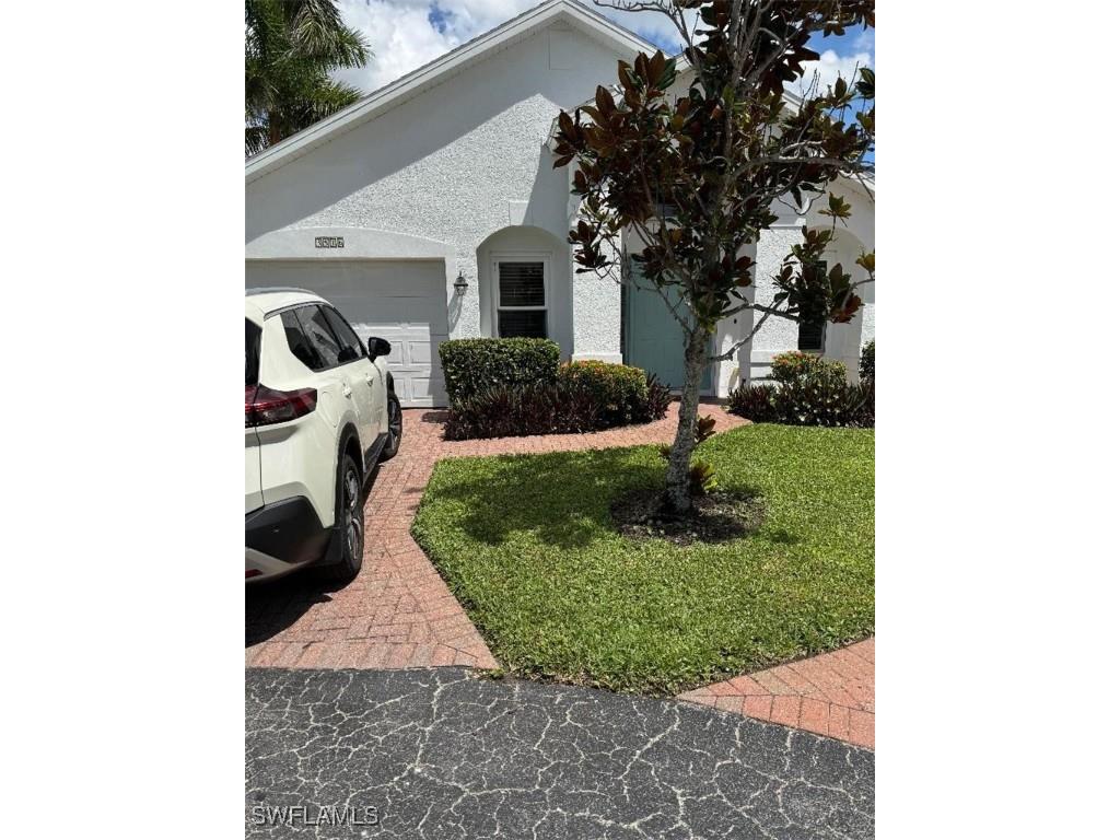3516 Magenta Court #15 Naples FL 34112 225071386 image1