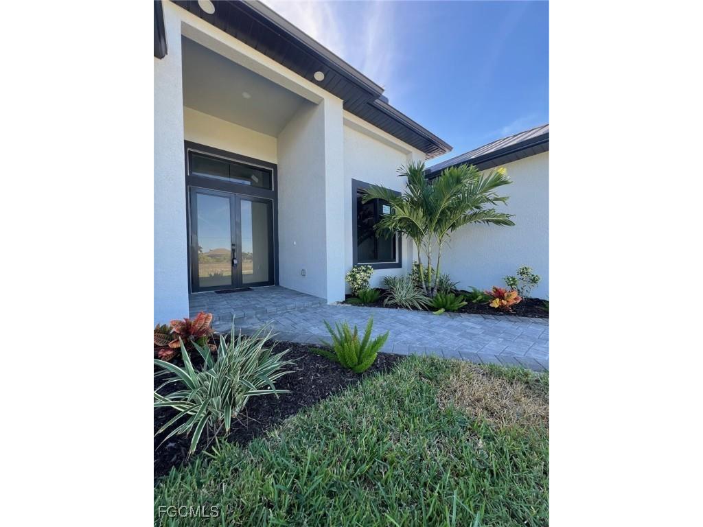 3516 NW 9th Terrace Cape Coral FL 33993 2025022561 image5