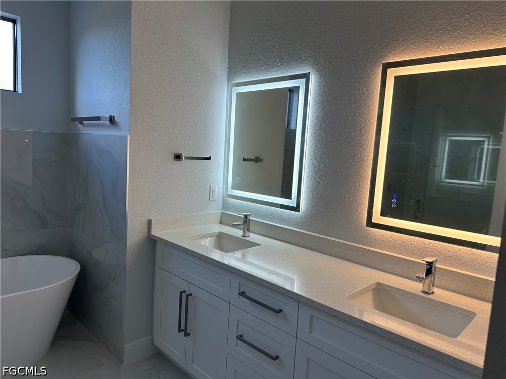 3516 SW 3rd Street Cape Coral FL 33991 2026015292 image14