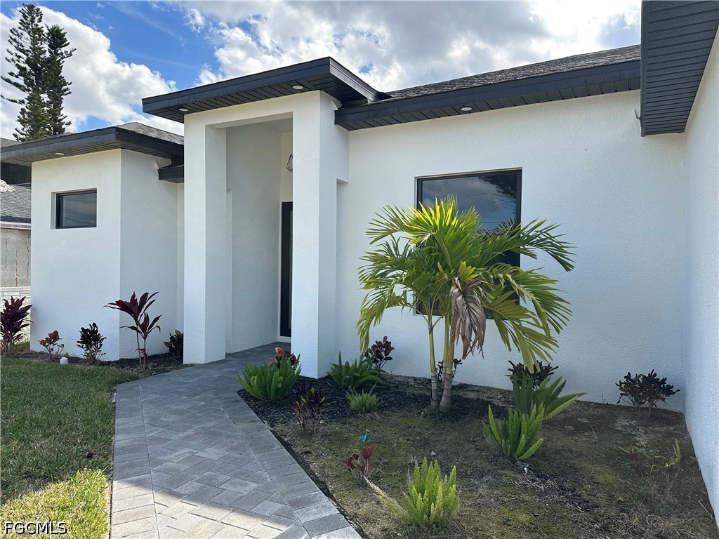 3516 SW 3rd Street Cape Coral FL 33991 2026015292 image2