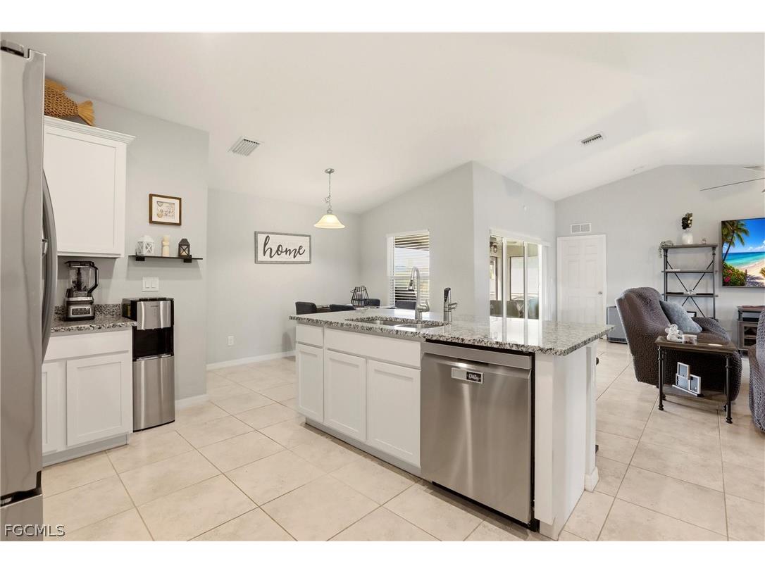 3516 SW 8th Place Cape Coral FL 33914 2026011586 image17