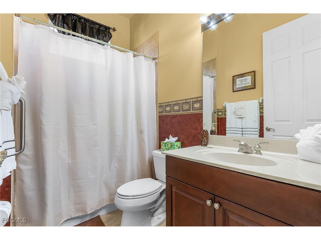 3517 SE 18th Avenue Cape Coral FL 33904 2025023396 image20