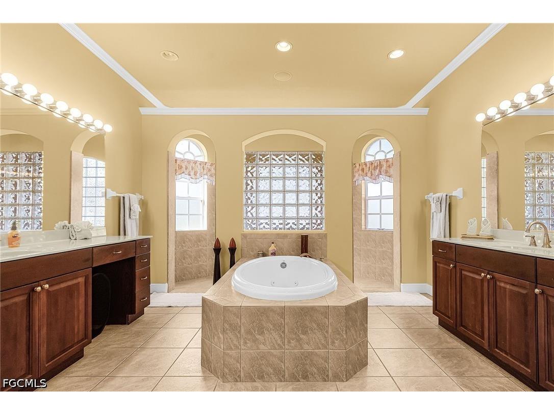 3517 SE 18th Avenue Cape Coral FL 33904 2026027673 image15