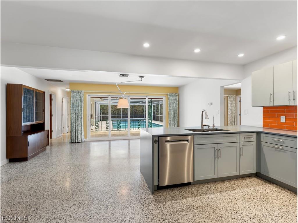 3517 Stuart Court Fort Myers FL 33901 2026011307 image4