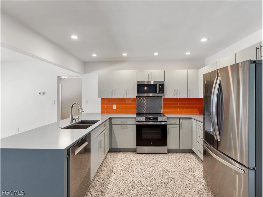 3517 Stuart Court Fort Myers FL 33901 2026011307 image8