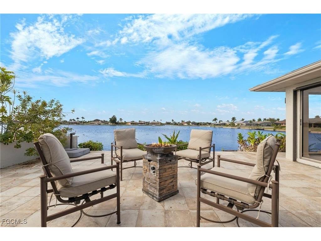 3518 Pelican Boulevard Cape Coral FL 33914 2025015870 image1