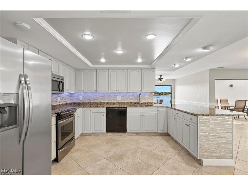 3518 Pelican Boulevard Cape Coral FL 33914 2025015870 image11