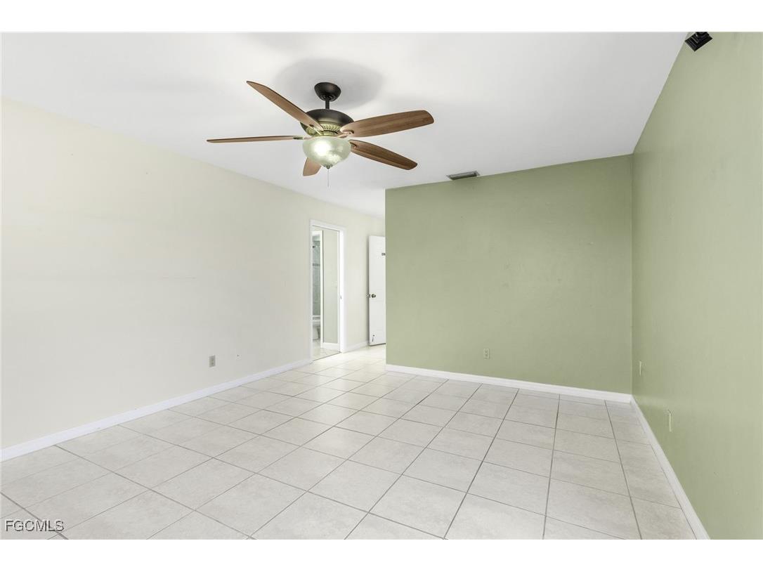 3518 Pelican Boulevard Cape Coral FL 33914 2025015870 image16