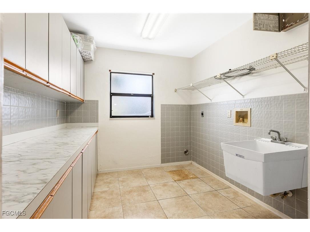 3518 Pelican Boulevard Cape Coral FL 33914 2025015870 image30