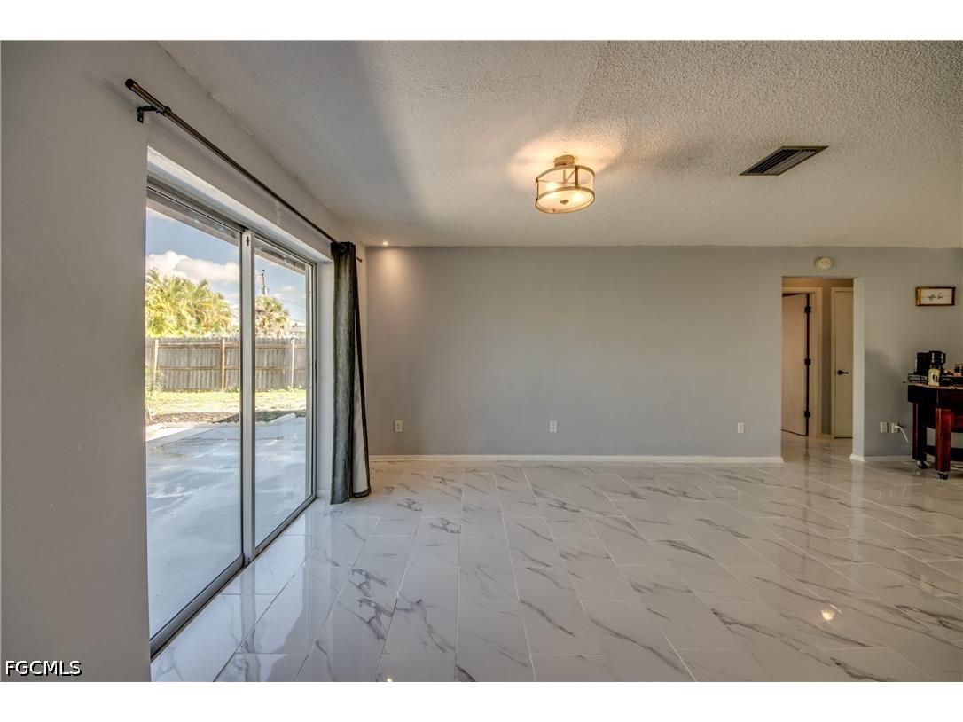 3518 SE 8th Place Cape Coral FL 33904 2026022672 image11