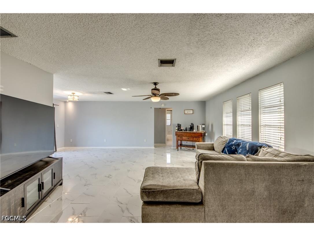 3518 SE 8th Place Cape Coral FL 33904 2026022672 image5