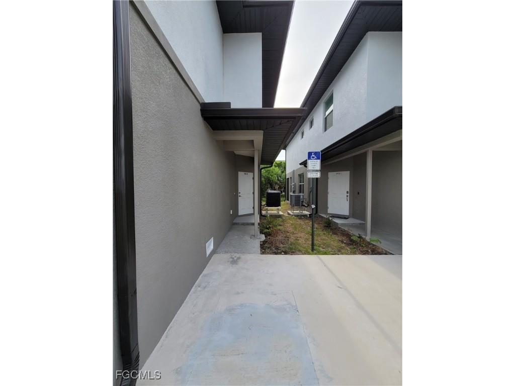 3519 SW Santa Barbara Place #30 Cape Coral FL 33914 2025023756 image3