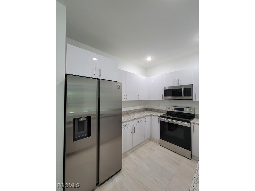 3519 SW Santa Barbara Place #30 Cape Coral FL 33914 2025023756 image5