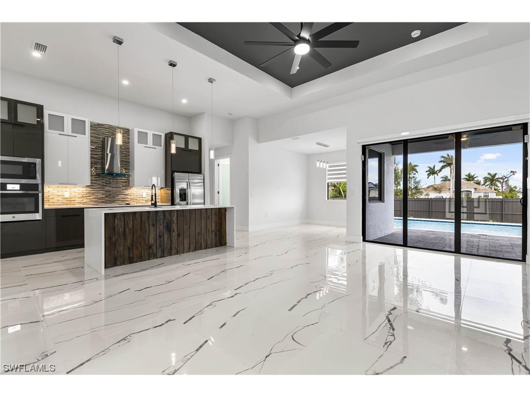 352 El Dorado Boulevard S Cape Coral FL 33991 224023147 image1