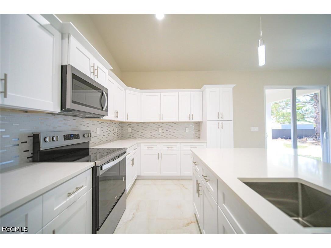 352 Labree Avenue S Lehigh Acres FL 33974 2026027203 image5