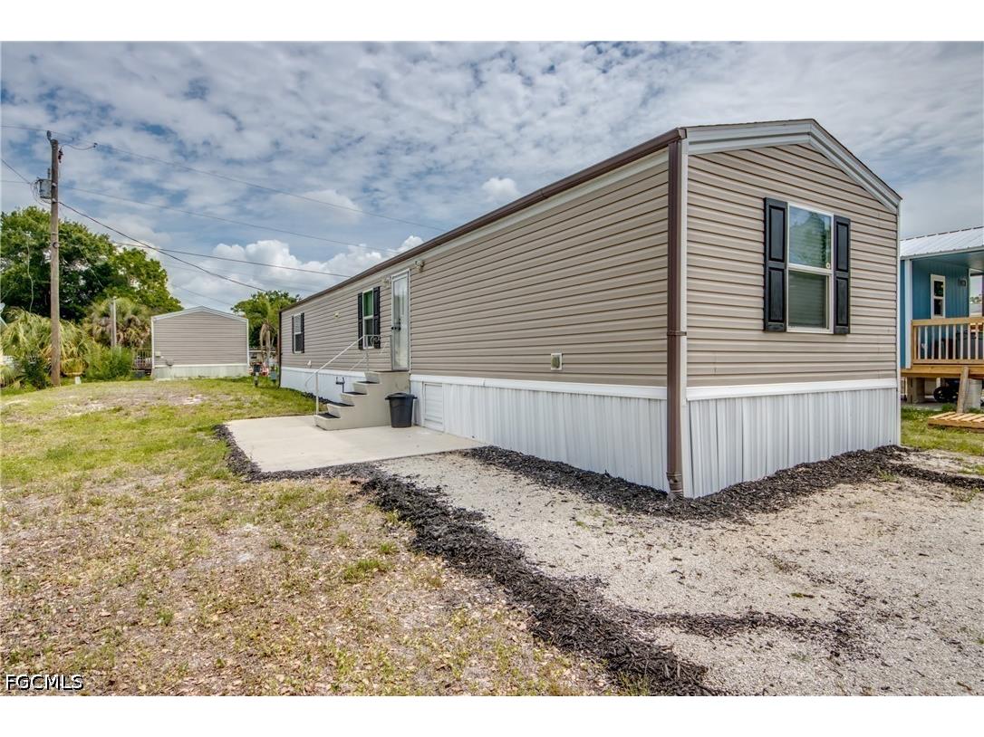 352 Sacramento Street North Fort Myers FL 33903 2026021661 image1