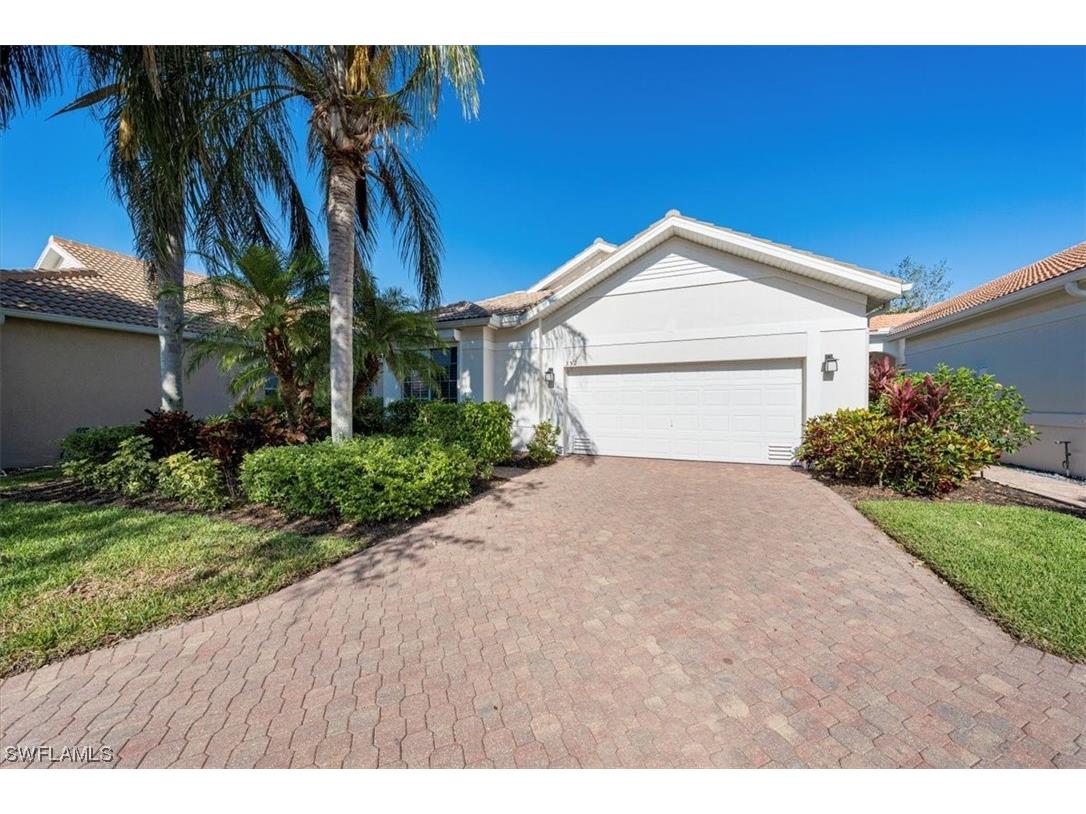352 Steerforth Court Naples FL 34110 223030776 image1