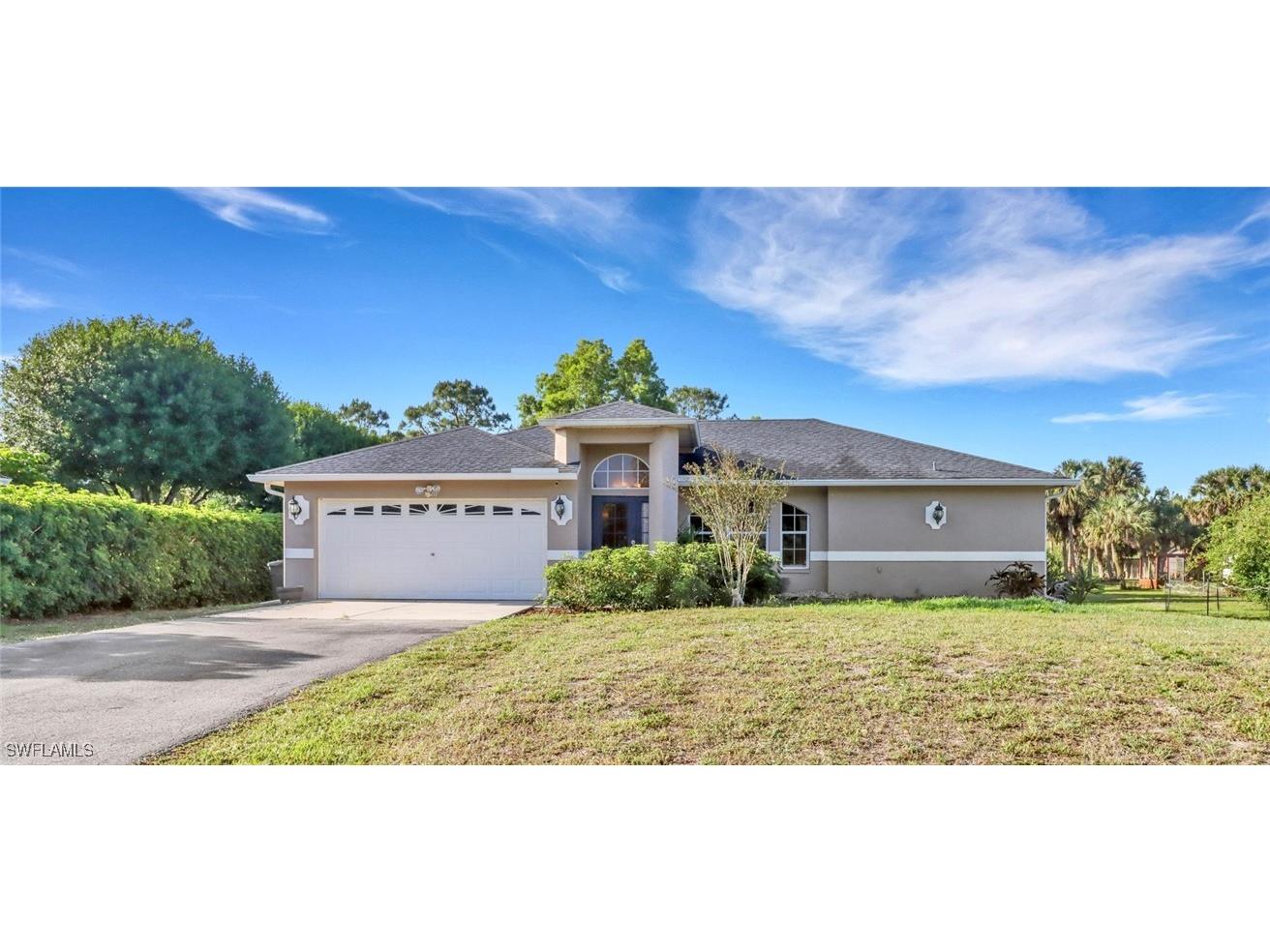 3520 20th Avenue NE Naples FL 34120 225027257 image1