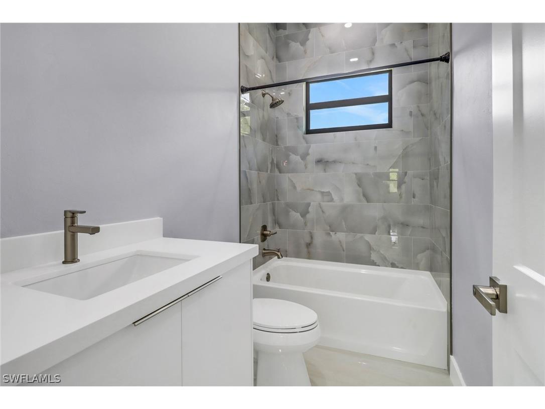 3520 27th Avenue NE Naples FL 34120 224060976 image17