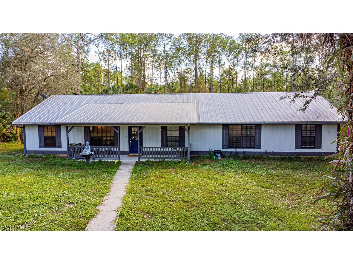 3520 8th Avenue SE Naples FL 34120 223069809 image1