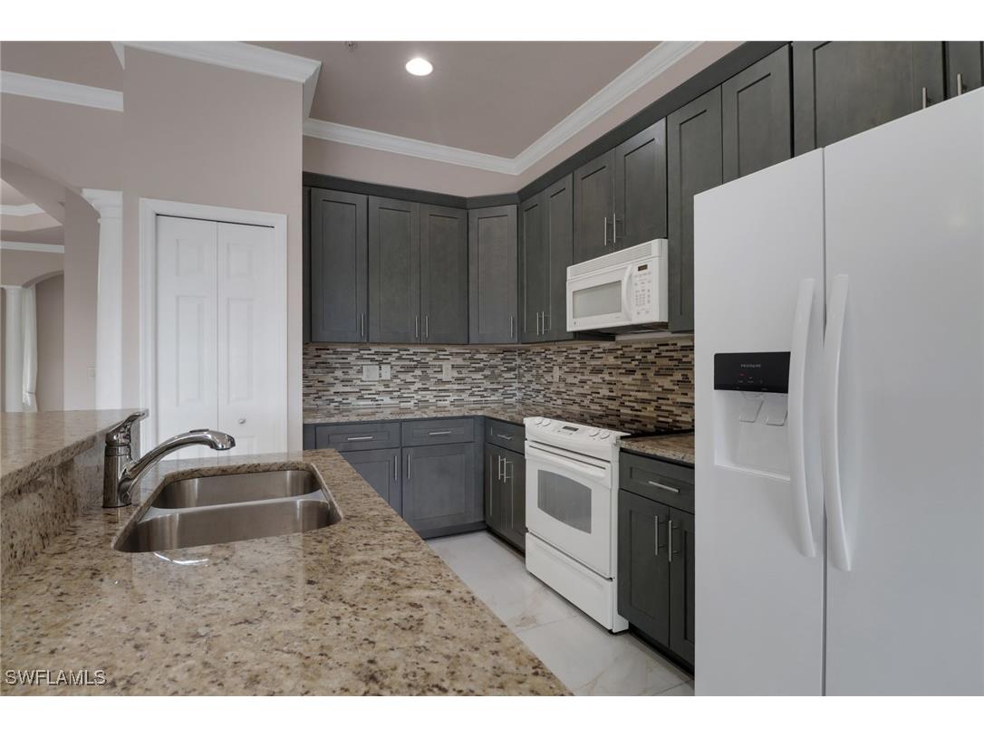 3520 Lansing Loop #203 Estero FL 33928 225069776 image7