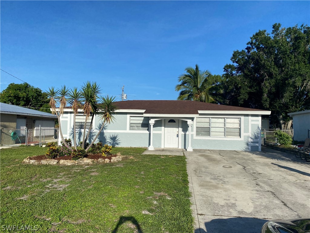 3520 Okeechobee Street Naples FL 34112 224035852 image1