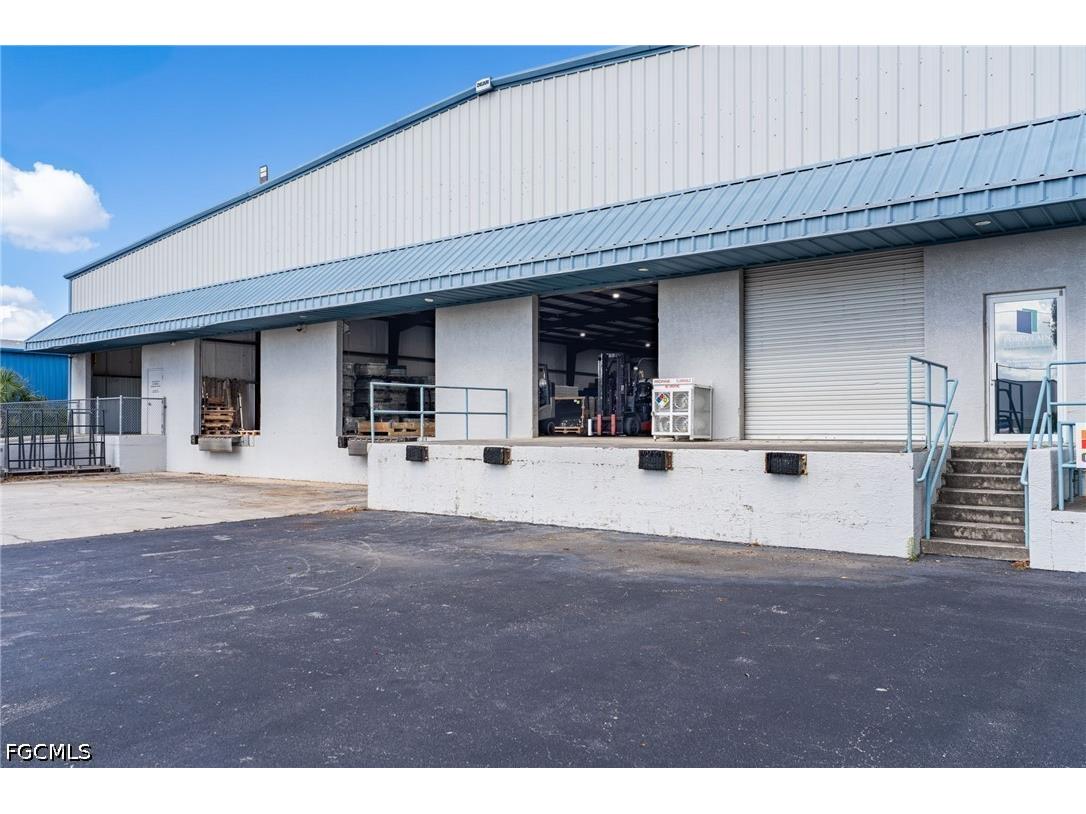 3520 Old Metro Parkway Fort Myers FL 33916 2026023658 image3