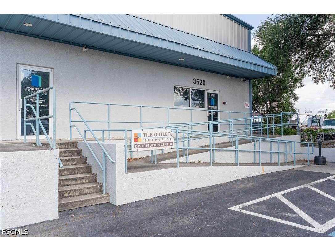 3520 Old Metro Parkway Fort Myers FL 33916 2026023658 image4