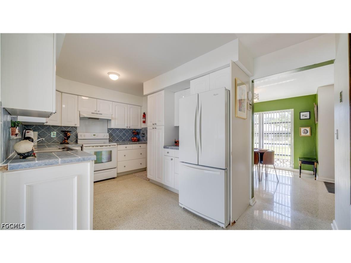 3520 SE 3rd Place Cape Coral FL 33904 2026018538 image13
