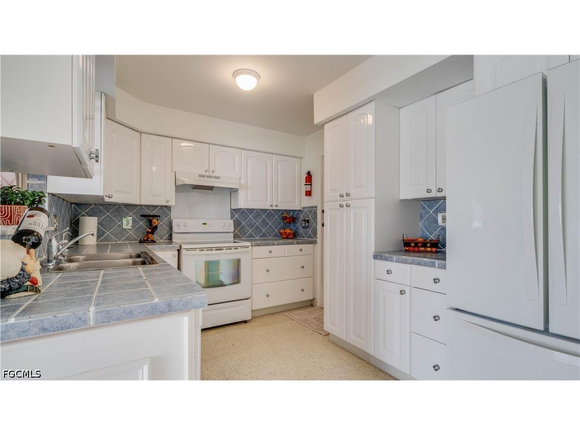 3520 SE 3rd Place Cape Coral FL 33904 2026018538 image14