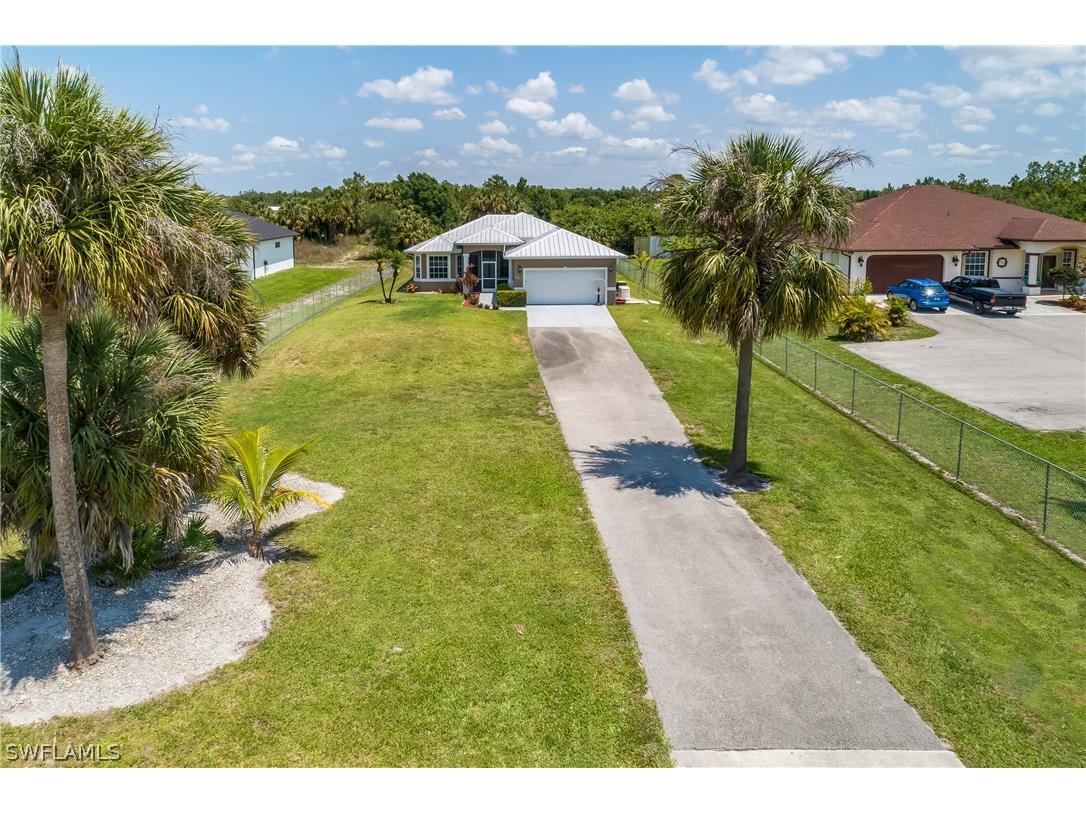 3521 24th Avenue NE Naples FL 34120 224043743 image1