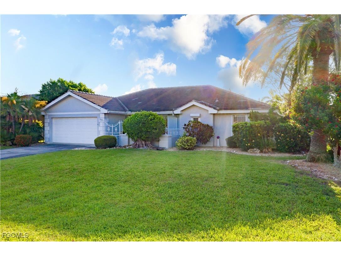 3521 SE 22nd Avenue Cape Coral FL 33904 2025004917 image1