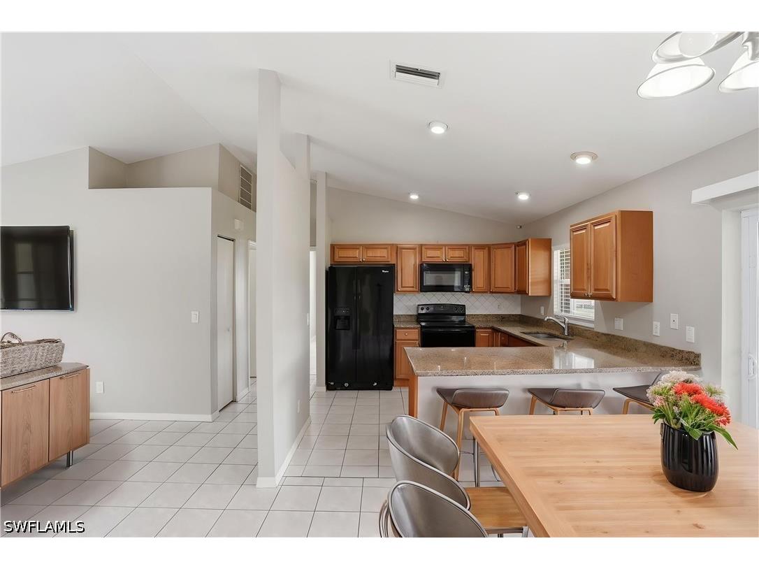 3521 Santa Barbara Boulevard Cape Coral FL 33914 226021356 image4