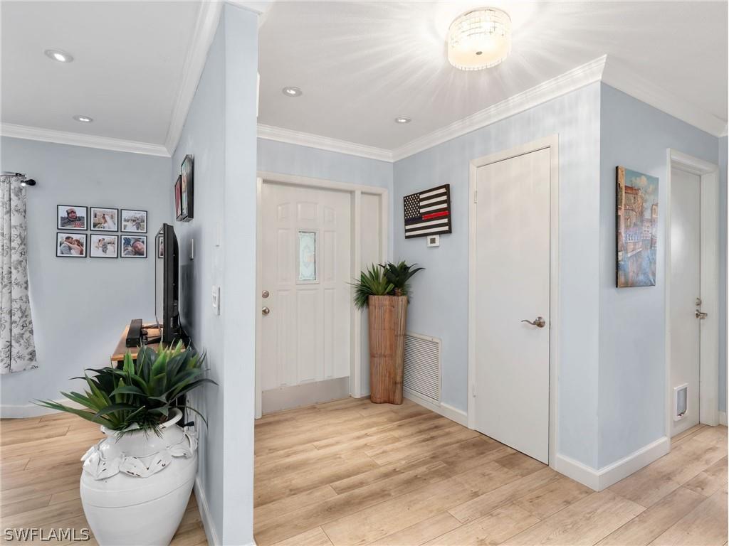 3523 Santiago Way Naples FL 34105 226009145 image4