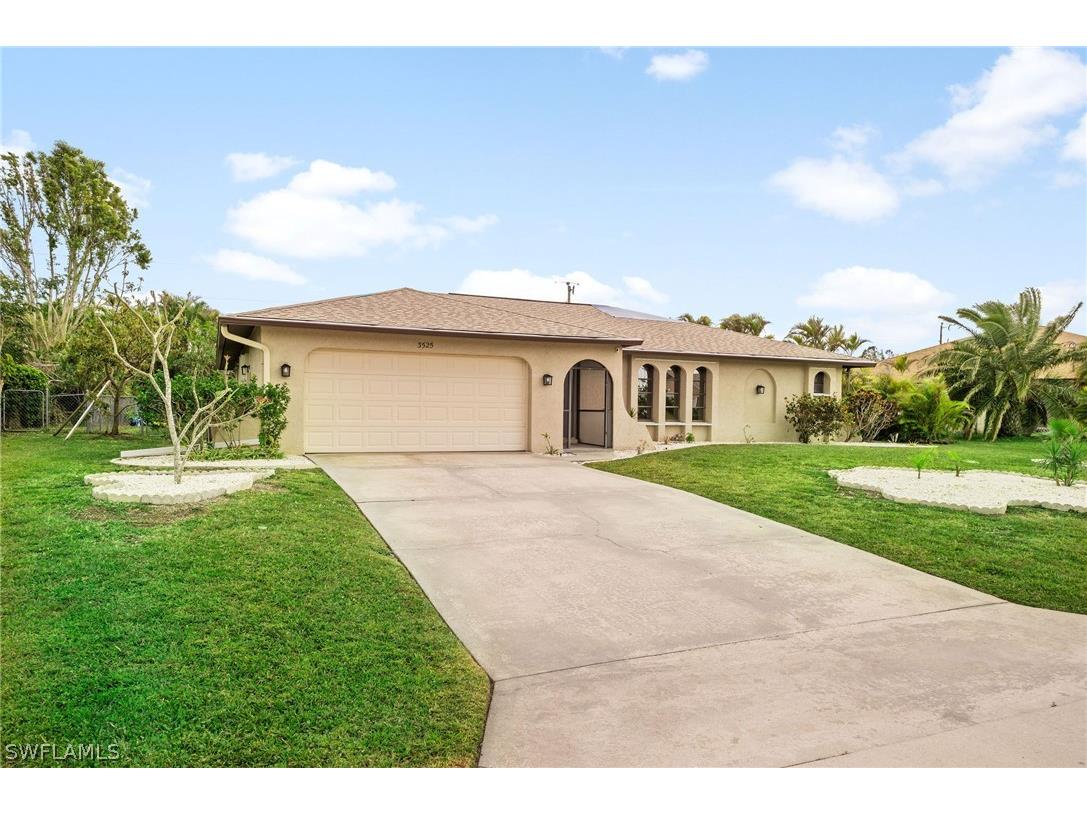 3525 SE 1st Place Cape Coral FL 33904 223009930 image1