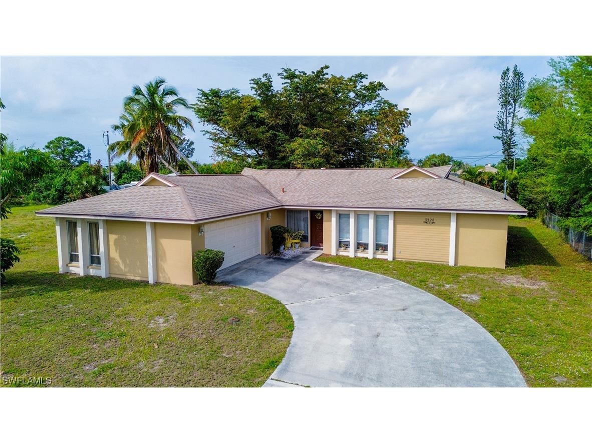 3526 Country Club Boulevard Cape Coral FL 33904 223086216 image1