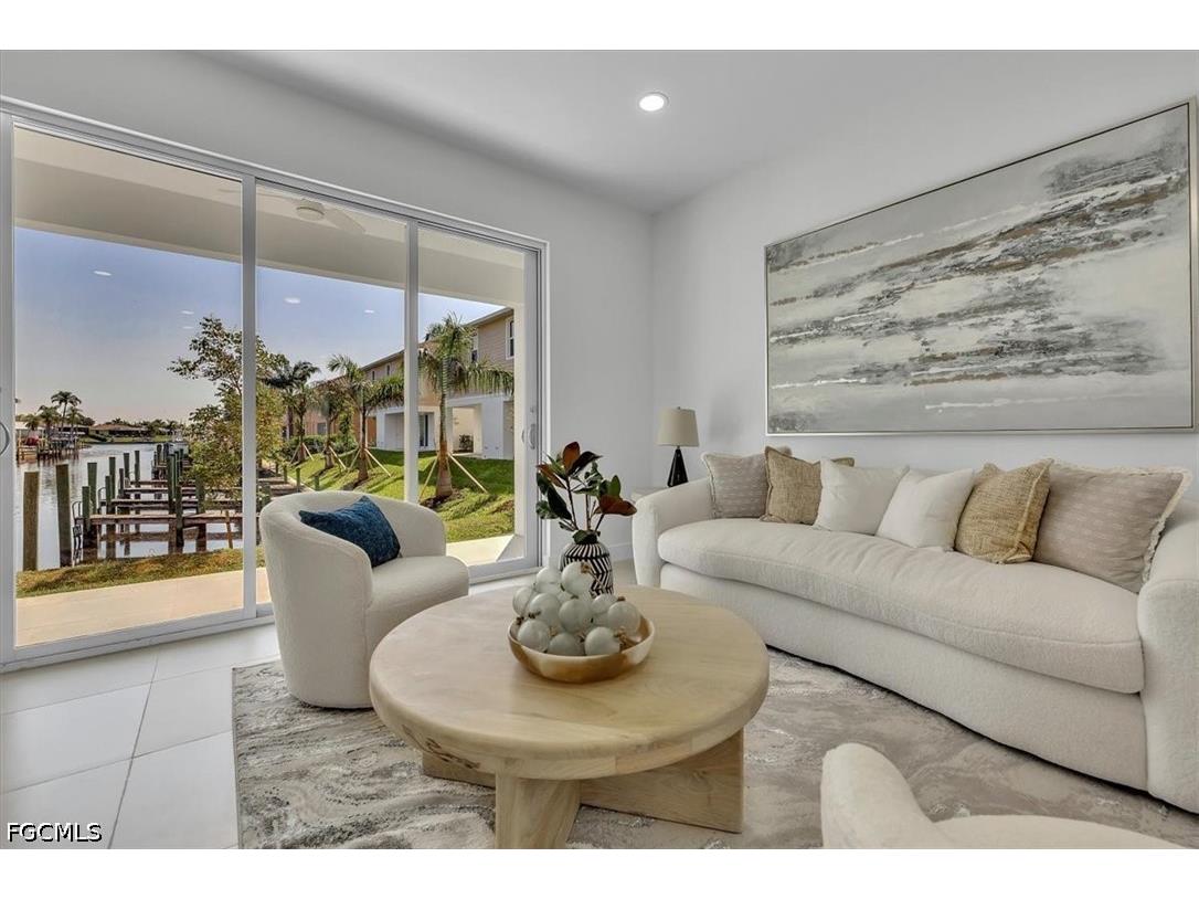 3527 Country Club Boulevard Cape Coral FL 33904 2026015650 image1