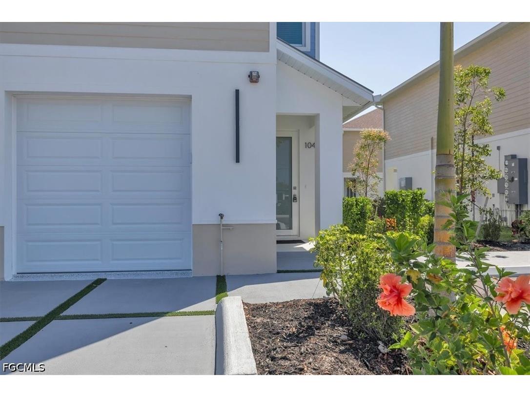 3527 Country Club Boulevard Cape Coral FL 33904 2026015650 image5