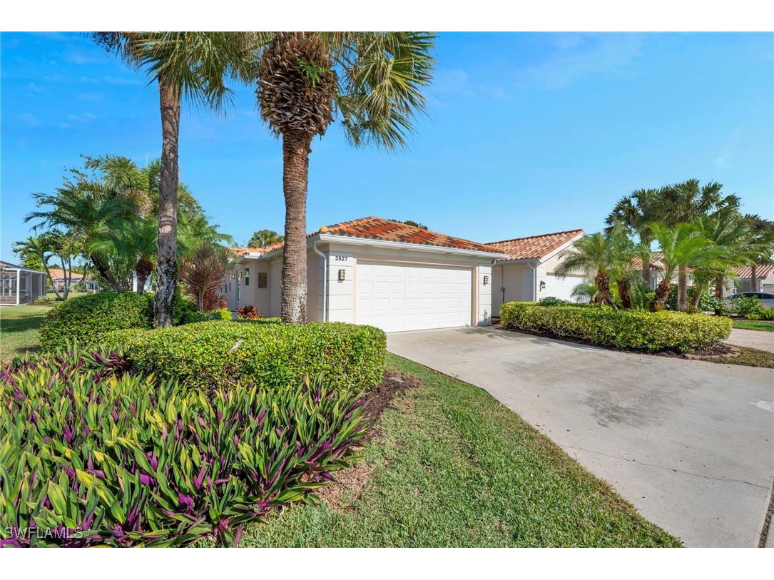 3527 El Verdado Court Naples FL 34109 225083285 image1