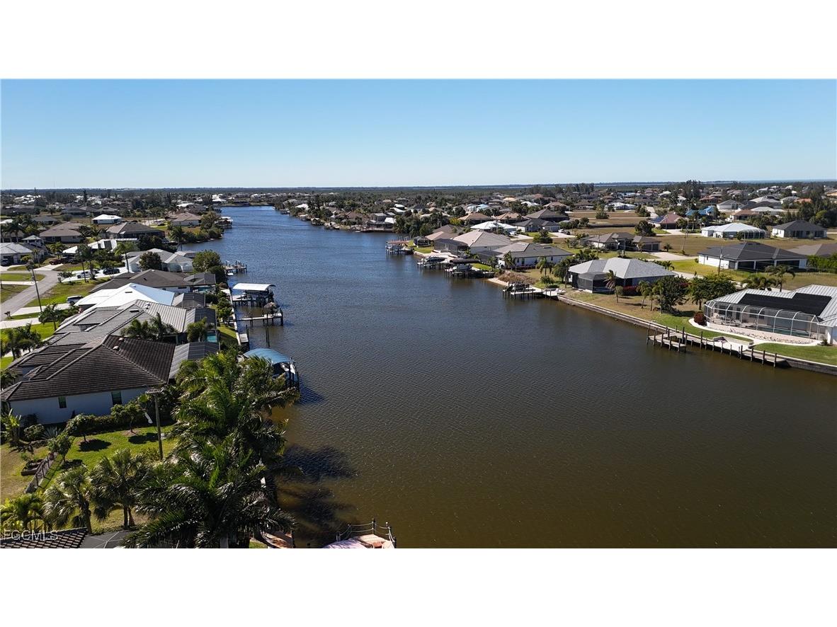 3527 NW 21st Terrace Cape Coral FL 33993 2026003378 image10