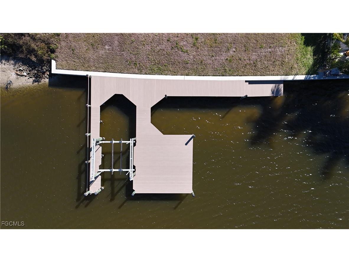 3527 NW 21st Terrace Cape Coral FL 33993 2026003378 image3