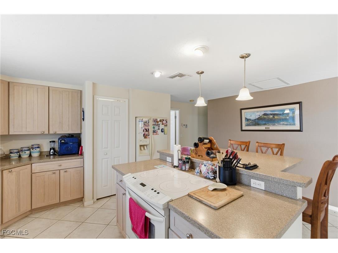 3527 SE 22nd Place Cape Coral FL 33904 2025019881 image10