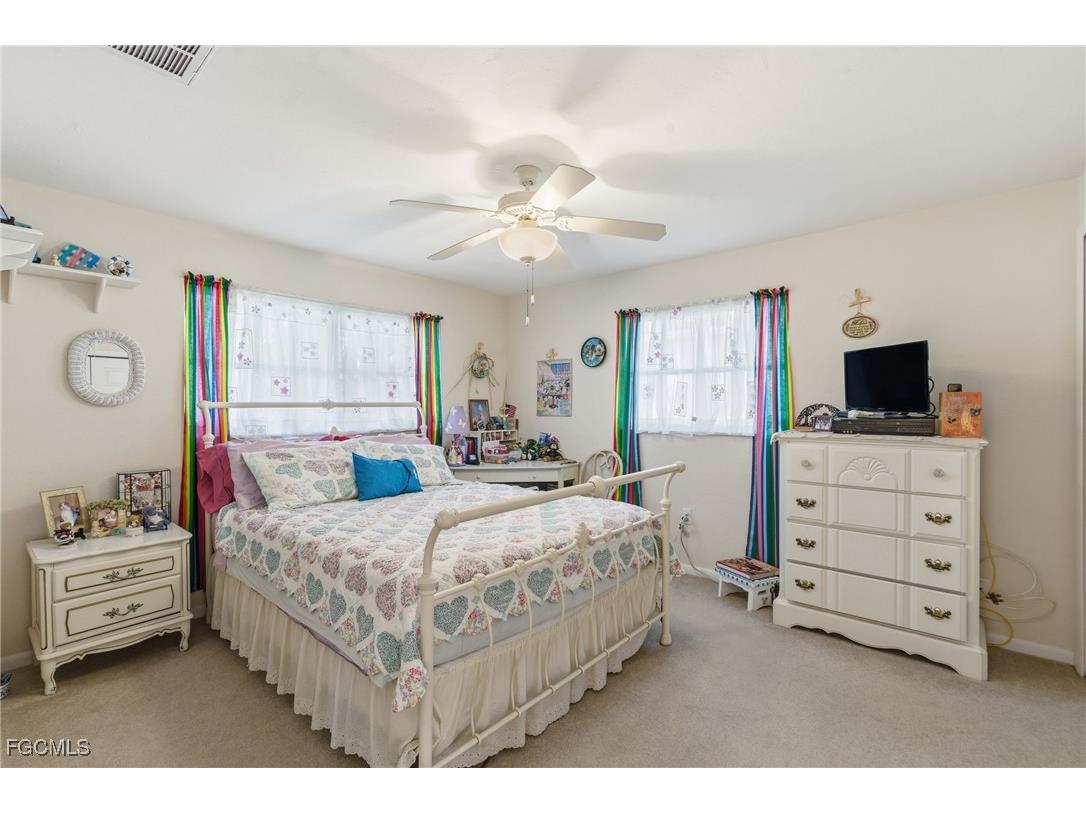 3527 SE 22nd Place Cape Coral FL 33904 2025019881 image16