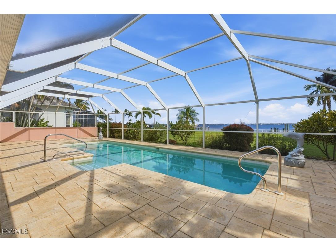 3527 SE 22nd Place Cape Coral FL 33904 2025019881 image21