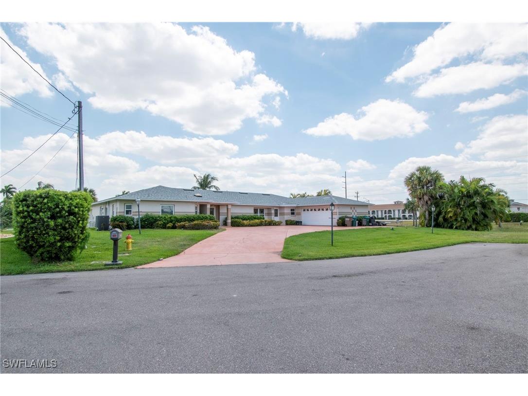 3528 SE 16th Place Cape Coral FL 33904 225040090 image1