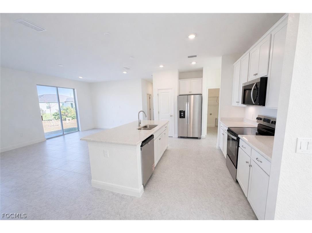 3529 NW 41st Place Cape Coral FL 33993 2025025154 image3