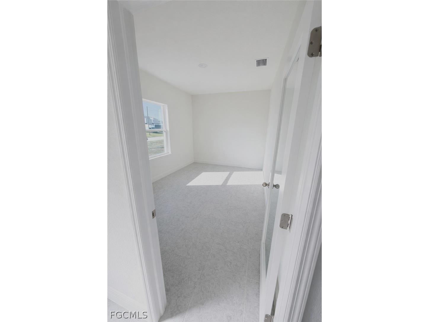 3529 NW 41st Place Cape Coral FL 33993 2025025154 image8