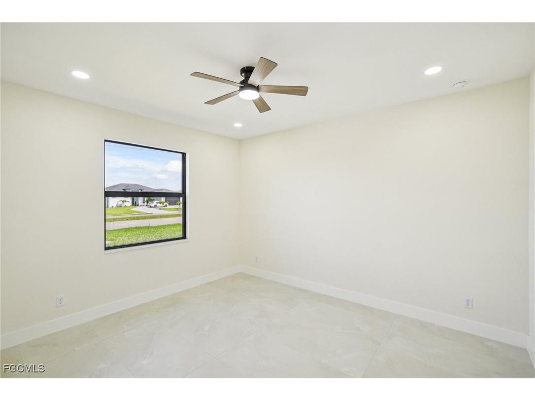 353 El Dorado Boulevard S Cape Coral FL 33991 2025000790 image24
