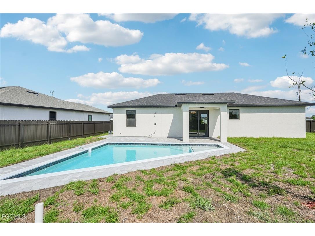 353 El Dorado Boulevard S Cape Coral FL 33991 2025000790 image34