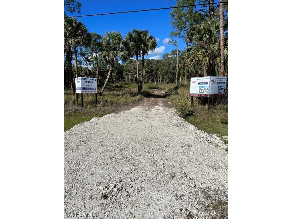 353 Golden Gate Boulevard E Naples FL 34120 223015339 image1